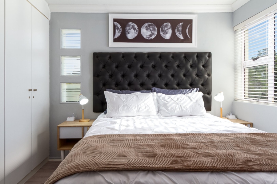 2 Bedroom Property for Sale in Green Point Western Cape
